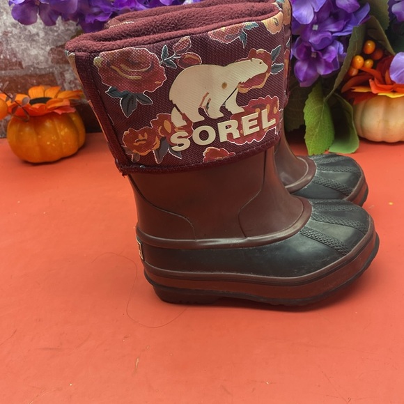 Toddlers Sorel boots SZ 8 - Picture 2 of 7